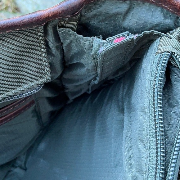 Filson Carry-On Tote Briefcase Laptop Work Bag - Picture 16 of 16